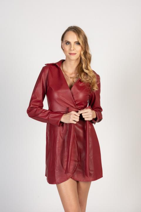 Elegantné mini šaty z umelej kože Pellita, červené