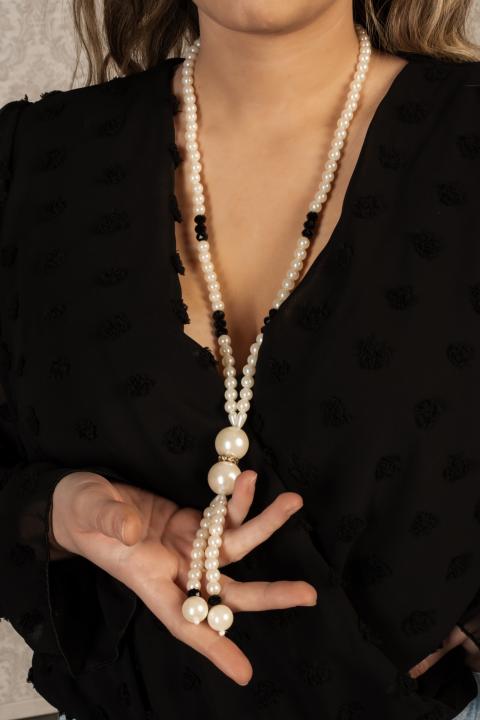 Elegantný náhrdelník s imitáciou perál Cartaya, biely