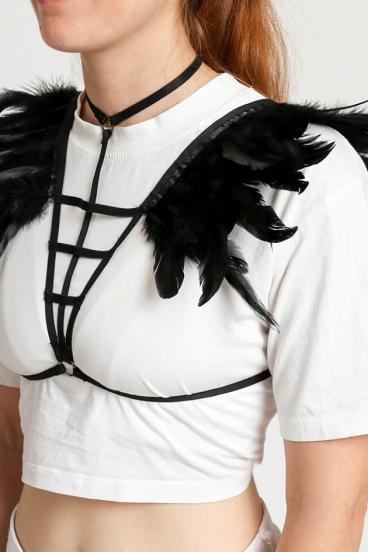 Postrojový opasok - podprsenka z elastických ramienok s perím, ART2294, čierna