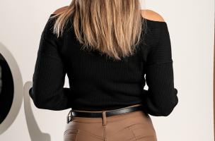 Elegantný sveter s ozdobným detailom Suniva, čierny