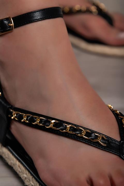 Sandále s ozdobnou retiazkou, čierne